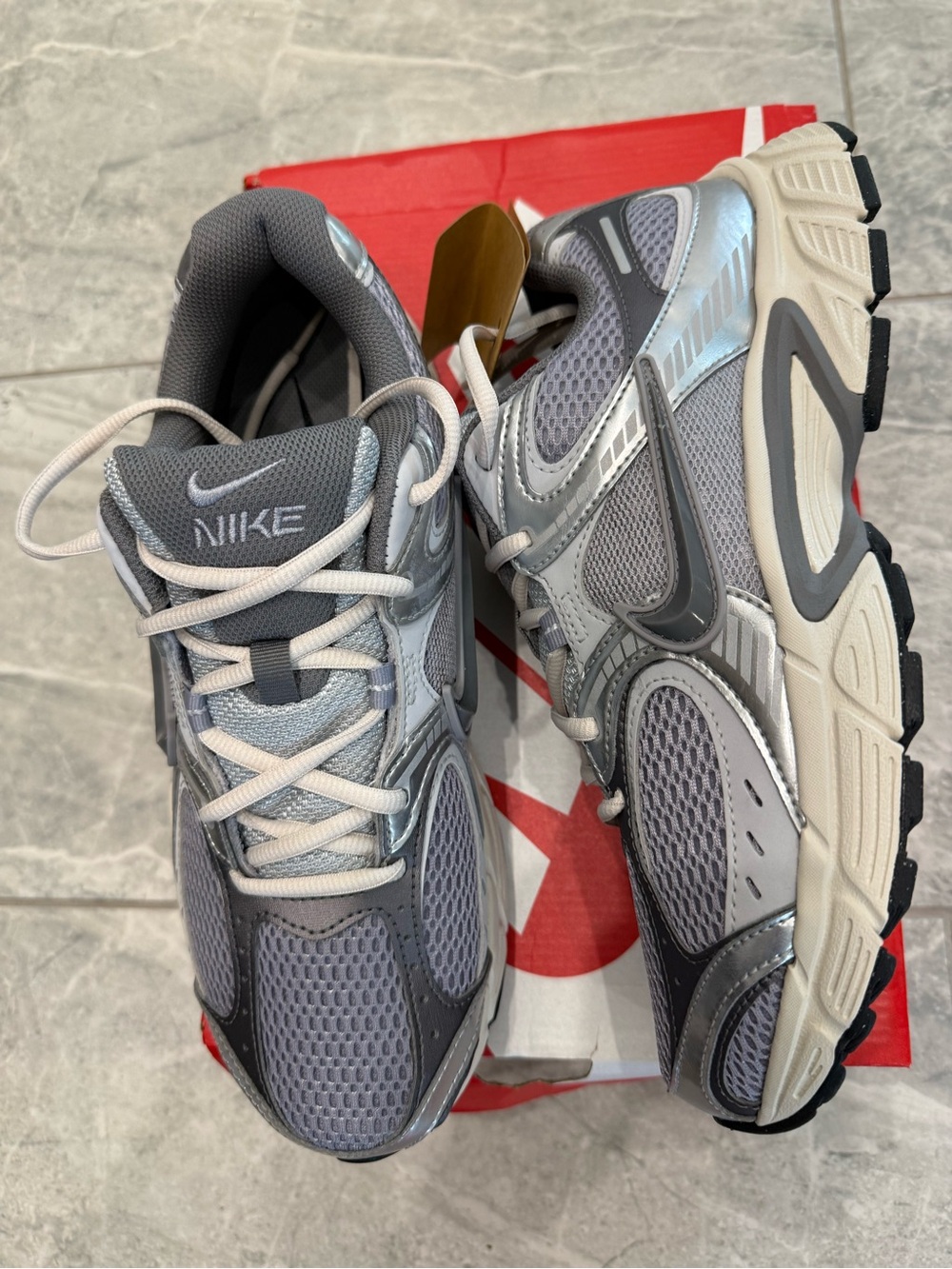 New womens Nike Sz 11 Gray and Silver Mesh Trainer Shoes